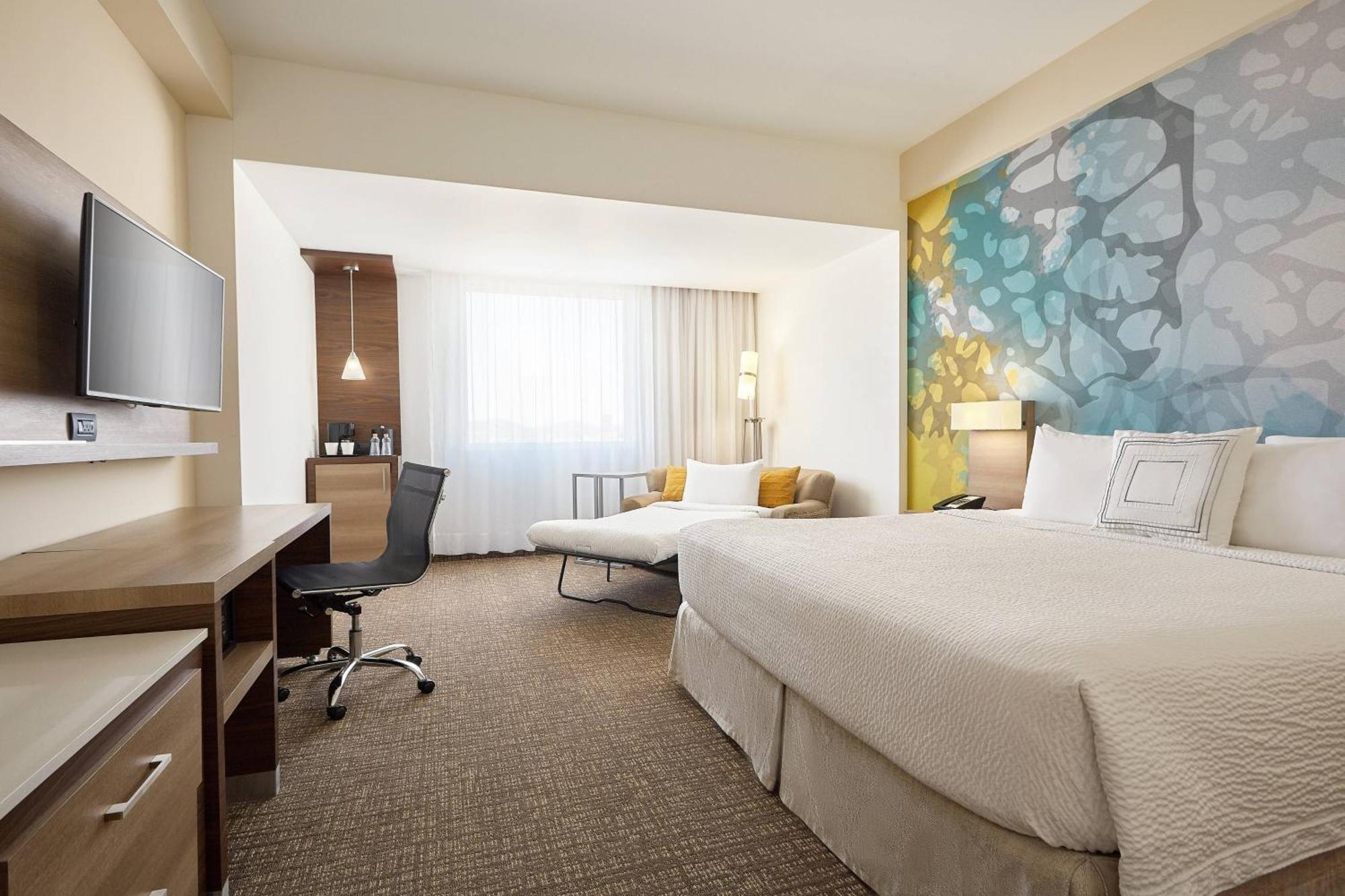Courtyard By Marriott Hermosillo Exterior photo